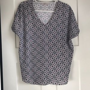 EUC Ann Taylor Loft top sz M